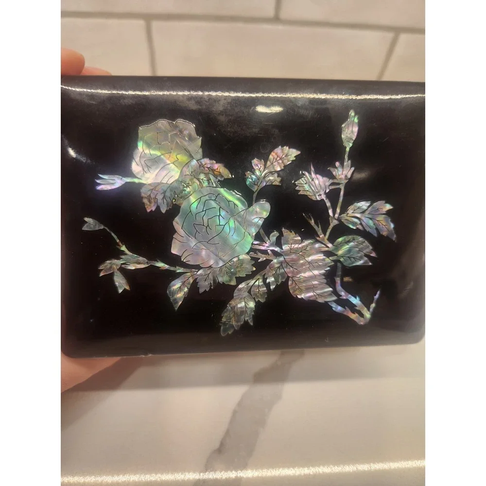 Vintage Black Laquer Jewelry Music Box Mother Of Pearl Rose Inlay Turtle Closure